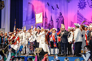 Ordensverleihung an Frank Engel für das Bühnenbild